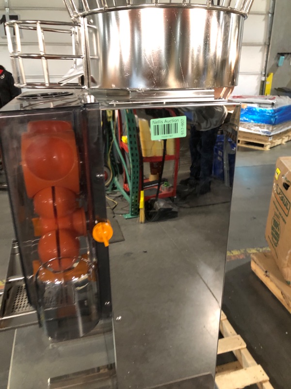 Photo 3 of ***NON-FUNCTIONAL/PARTS ONLY***TRUCK/TRAILER PICKUP ONLY***
VEVOR Commercial Orange Juicer, 120W Automatic Feeding Juice Extractor with Water Tap, Stainless Steel Juicer Machine 25 Oranges/Minute, with Pull-Out Filter Box, PC Cover, 3 Peel Collecting Buck