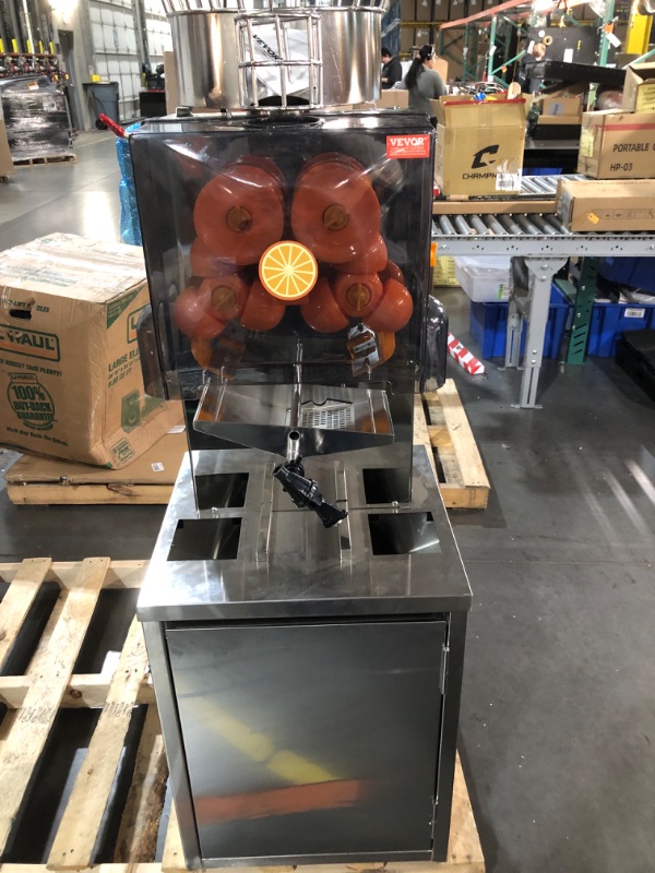 Photo 2 of ***NON-FUNCTIONAL/PARTS ONLY***TRUCK/TRAILER PICKUP ONLY***
VEVOR Commercial Orange Juicer, 120W Automatic Feeding Juice Extractor with Water Tap, Stainless Steel Juicer Machine 25 Oranges/Minute, with Pull-Out Filter Box, PC Cover, 3 Peel Collecting Buck