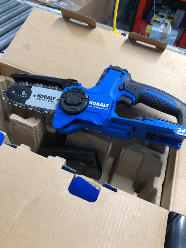 Photo 2 of ***(PARTS ONLY/ NO RETURNS OR REFUNDS) ***
Kobalt 24-volt 6-in Battery 2 Ah Chainsaw (Battery and Charger Included)
