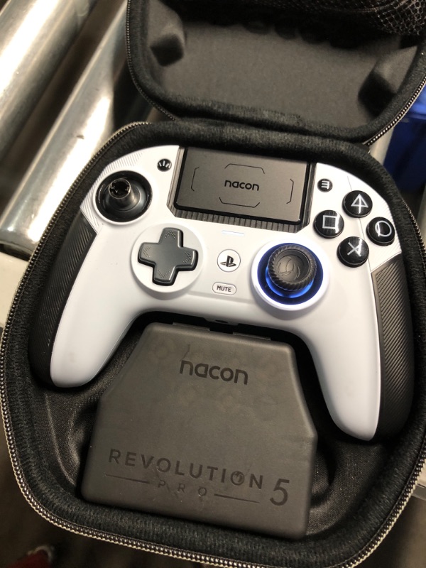 Photo 4 of ***USED - UNABLE TO TEST***
NACON Revolution 5 Pro Officially Licensed PlayStation Wireless Gaming Controller for PS5 / PS4 / PC - Hall Effect, Trigger Stops, Mappable Buttons, Bluetooth Audio - Black/White