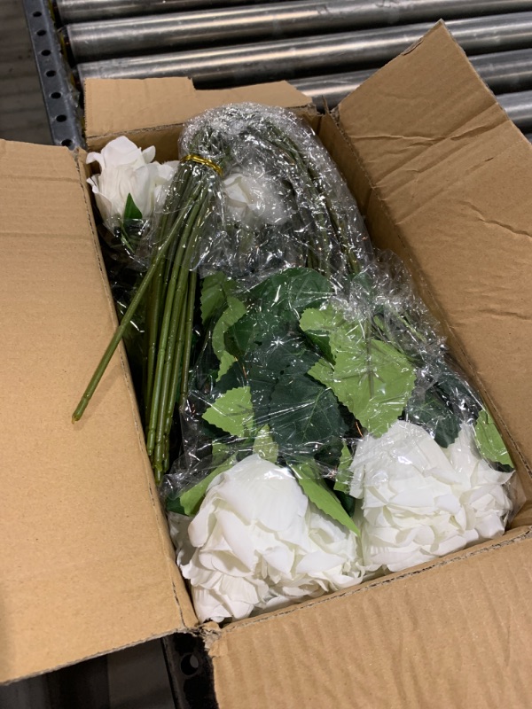 Photo 1 of FOTEEWL 60 Pcs Artificial Rose Flower Realistic Faux Silk Roses Stem Fake Roses (White)