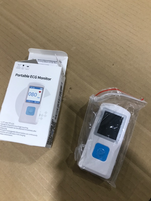 Photo 2 of Portable ECG Monitor EKG Monitor Equipped with LCD Screen and Storage Record ECG and Heart Rate Anytime and Anywhere Instant Result in 10 Seconds Compatible with Smartphone and PC Easy to Operate