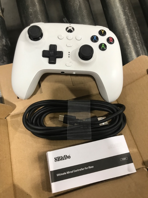 Photo 2 of 8Bitdo Ultimate Wired Controller for Xbox Series X|S, Xbox One and Windows, Hall Effect Joystick Update, PC Gaming Gamepad with Back Buttons, Trigger Vibration - Officially Licensed (White)