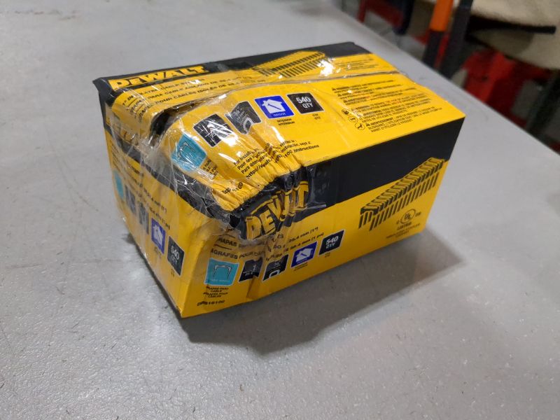 Photo 3 of Dewalt 3/4In X 1In Insulated Staples For Dcn701 Stapler 540-Pack