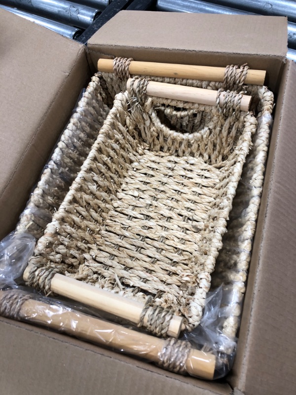 Photo 1 of Lgenhoom Wicker Storage Baskets for Shelves Large Wicker Baskets for Organizing Basket with Built-in Handles Corn Husk Woven Basket (Natural Corn Husk, Large and Small)