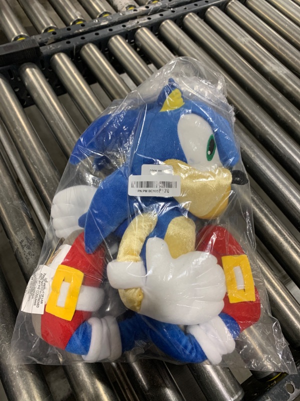 Photo 2 of Franco Kids Bedding Super Soft Plush cuddle Pillow Buddy, One Size, Sonic The Hedgehog