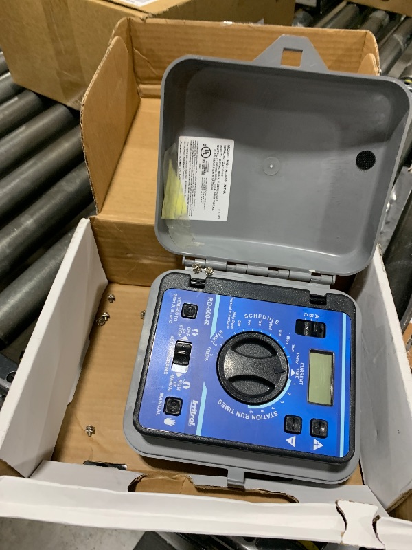 Photo 1 of Irritrol Rain Dial RD900-INT-R 9 Station Indoor Irrigation Controller