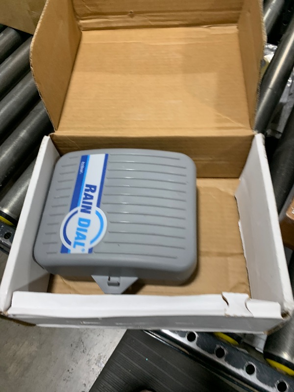 Photo 1 of Irritrol Rain Dial RD900-INT-R 9 Station Indoor Irrigation Controller