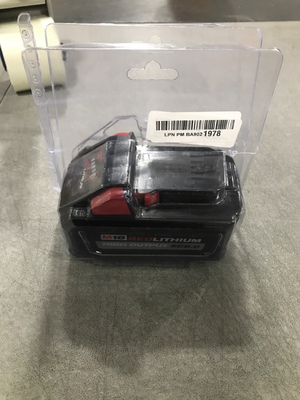 Photo 2 of Milwaukee 48-11-1880 M18 REDLITHIUM HIGH OUTPUT 18v 8.0 Ah Lithium-Ion Battery Pack