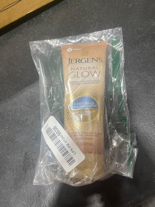 Photo 2 of Jergens Natural Glow Firming Moisturizer for Fair to Medium Skin Tones for Unisex, 7.5 Ounce