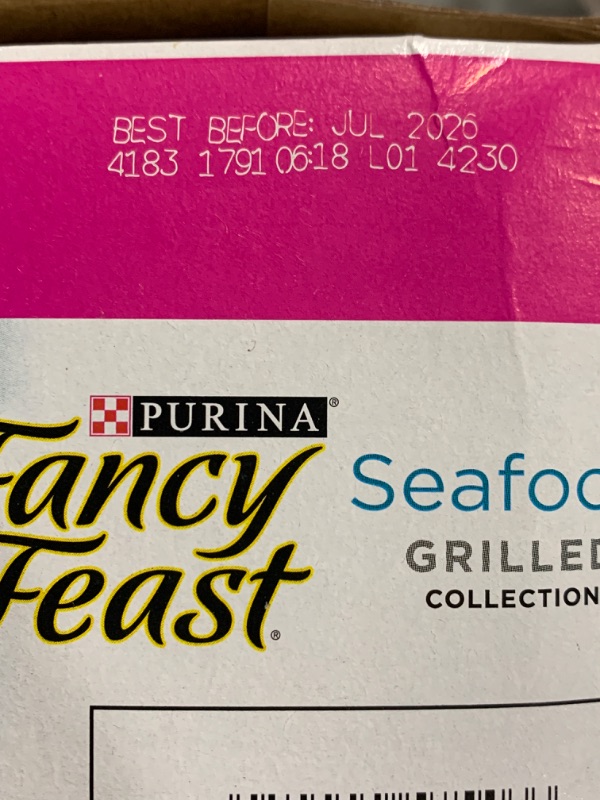 Photo 3 of Purina Fancy Feast Gravy Wet Cat Food Variety Pack, Seafood Grilled Collection - (24) 3 oz. Cans