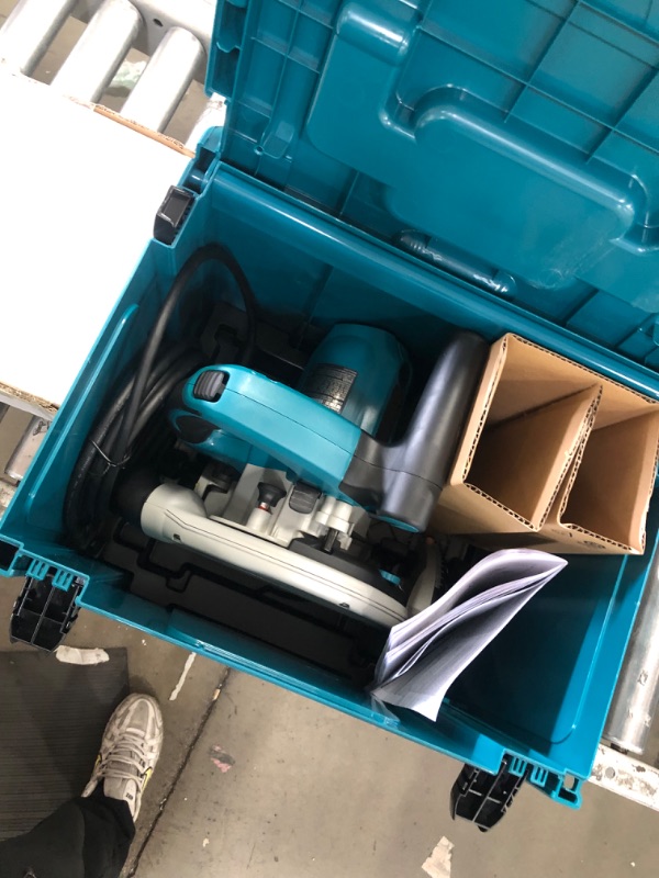 Photo 1 of BOX 1 OF 2
12 Amp 6-1/2 in. Corded Plunge Saw with 55 in. Guide Rail, 48T Carbide Blade and Hard Case