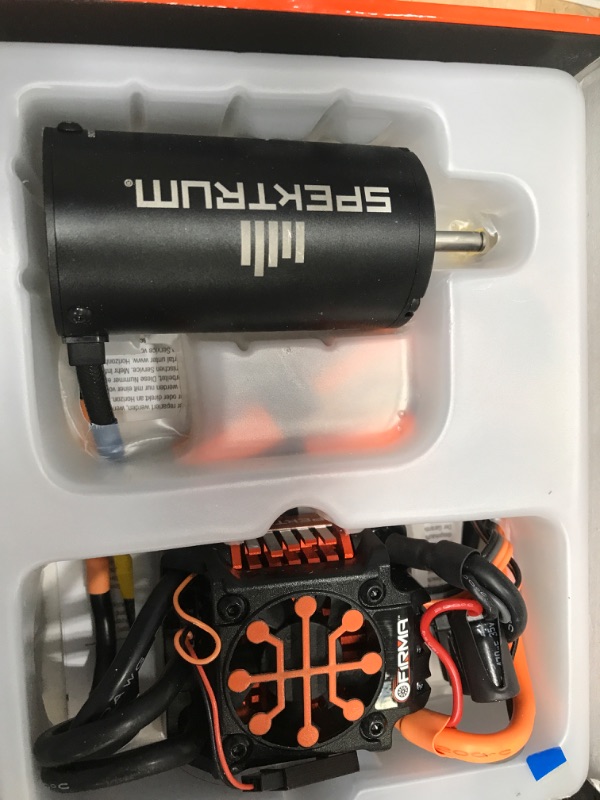 Photo 1 of Spektrum Smart Powerstage Surface Bundle: 5000mAh 3S LiPo Battery / S155 Charger, SPMXPSS300