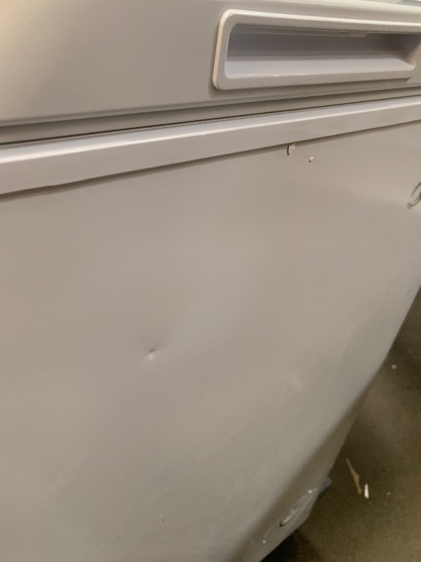 Photo 6 of ***USED - DAMAGED - UNTESTED - SEE COMMENTS***
Midea MRC04M3AWW, White 3.5 cu. ft. Mini Freezer, Cubic Feet, 19.49"D x 21.46"W x 33.46"H