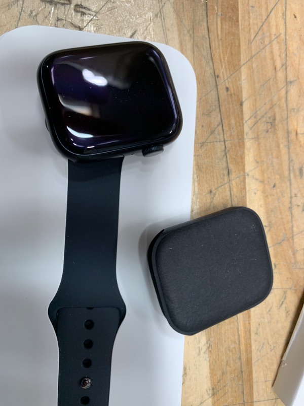 Photo 1 of Apple Watch Series 9 (GPS)