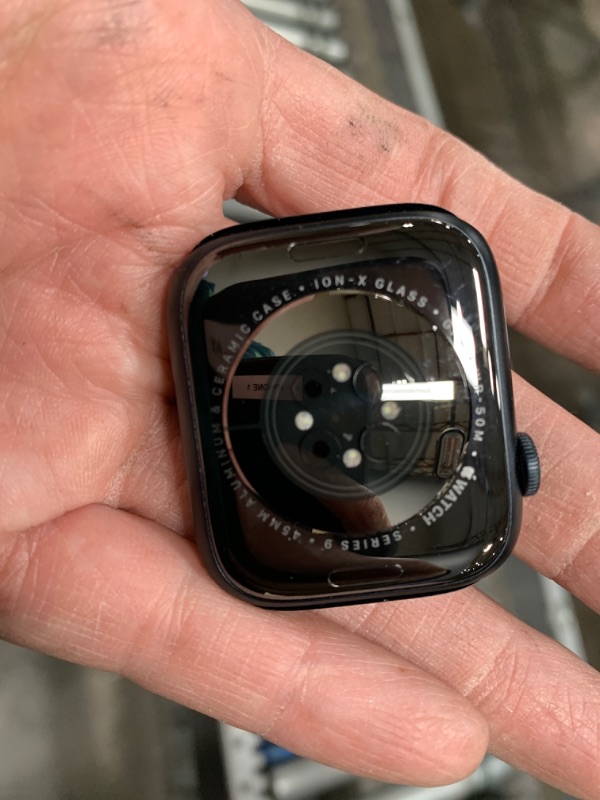Photo 1 of Apple Watch Series 9 (GPS)