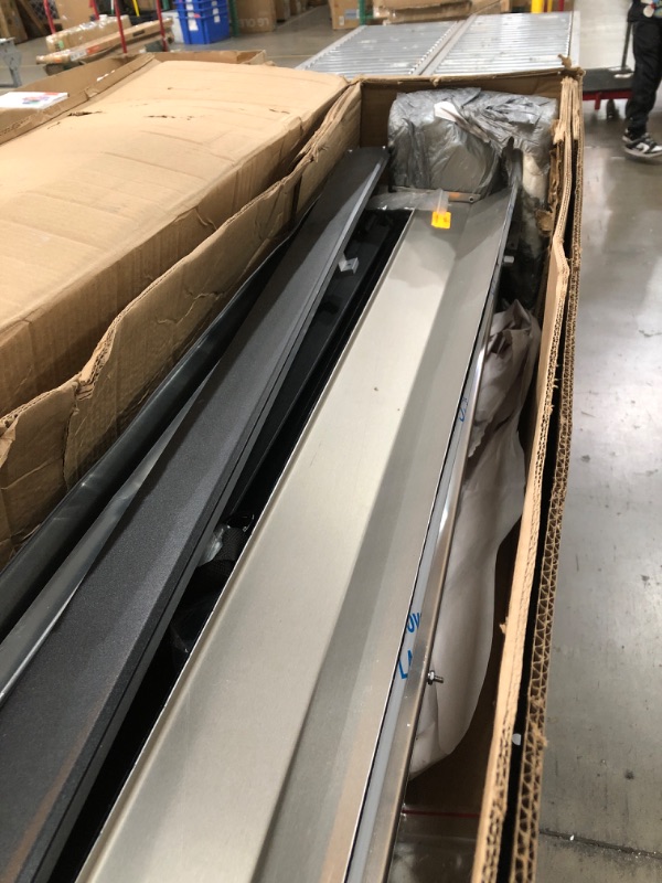 Photo 4 of * MISSING PARTS*MINOR DAMAGE* RealTruck Roll-N-Lock M-Series Retractable Truck Bed Tonneau Cover | LG401M | Fits 2019 - 2025 Dodge Ram 1500/2500/3500, Does Not Fit w/ Multi-Function (Split) Tailgate 5' 7" Bed (67.4")
