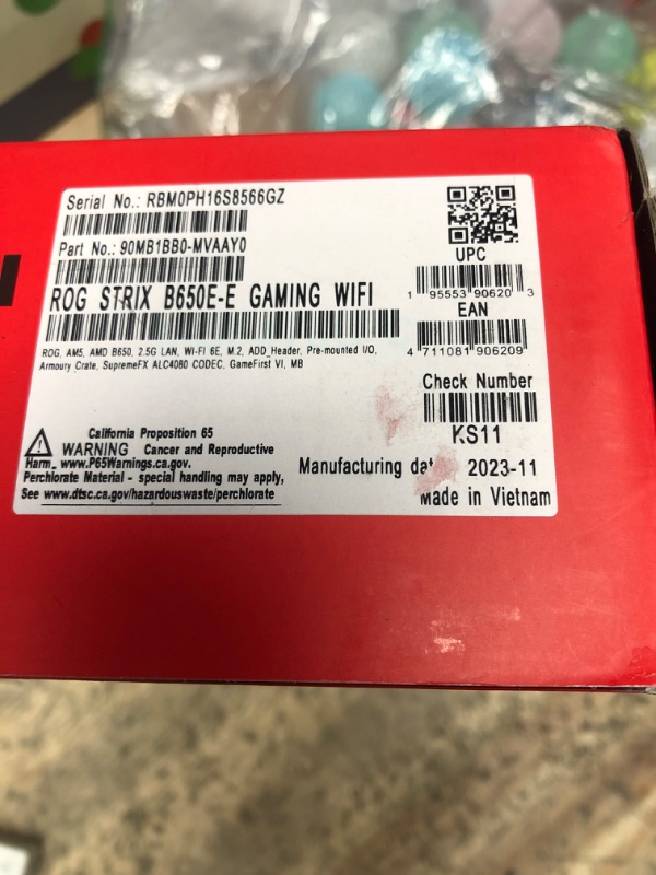 Photo 4 of ASUS ROG Strix B650E-E Gaming WiFi AM5 (LGA1718) Ryzen 7000 Gaming Motherboard(16+2 Power Stages,DDR5,4X M.2 Slots, PCIe® 5.0, WiFi 6E, 2.5G LAN,USB 3.2 Gen 2x2 Type-C® Rear I/O Port, Aura Sync RGB)