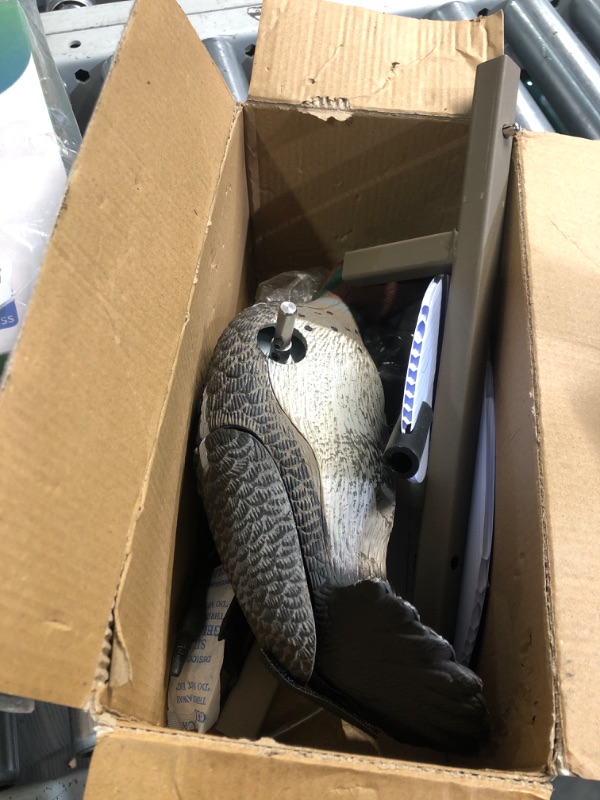 Photo 2 of ***(PARTS ONLY/ NON FUNCTIONAL/ NO RETURNS OR REFUNDS)***
MOJO Outdoors Spinning Wing Duck Decoy for Duck Hunting, Green Wing Teal