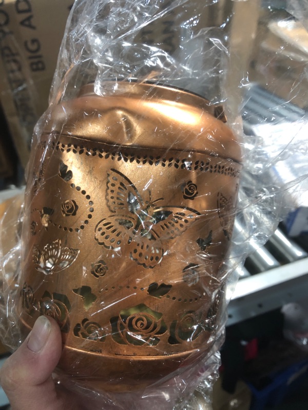 Photo 2 of ***(MINOR DAMAGE/ SEE NOTES)***
Butterfly Solar Lanterns Outdoor Waterproof Hanging Solar Lights Butterfly Gifts for Women Men Metal Decorative LED Butterflies Lanterns for Yard, Patio, Lawn, Tabletop, Landscape Pathway Garden Decor
