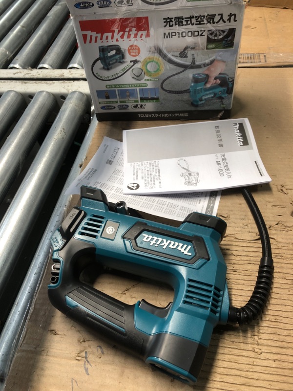 Photo 1 of Makita MP100DZ 12V max CXT® Lithium-Ion Cordless Inflator, Bare Tool Only