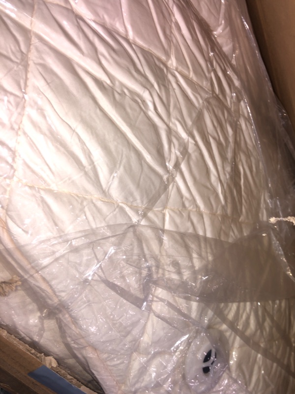 Photo 1 of FULI Japanese Futon Mattress, Foldable & Portable Floor Lounger Bed, Roll Up Sleeping Pad, Shikibuton, Made in Japan (White, King)
