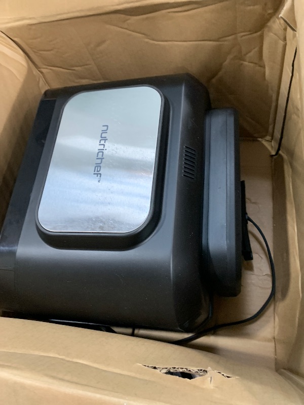 Photo 3 of ***USED - DIRTY - DAMAGED - SEE PICTURES - UNABLE TO TEST***
NutriChef Indoor Smokeless Grill | Smart Grill & Air Fryer with 7 Cooking Functions | 6L Capacity | Includes Smart Thermometer | Precise Temperature Control | Non-Stick Removable Grill Plates