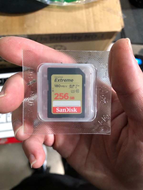 Photo 2 of (READ FULL POST) SanDisk 256GB Extreme SDXC UHS-I Memory Card - 150MB/s, C10, U3, V30, 4K UHD, SD Card - SDSDXV5-256G-GNCIN