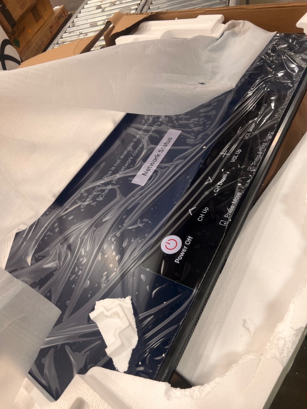 Photo 3 of (For Parts)  SAMSUNG 65-Inch Class Crystal UHD 4K DU7200 Series HDR Smart TV w/Object Tracking Sound Lite, PurColor, Motion Xcelerator, Mega Contrast, Q-Symphony (UN65DU7200, 2024 Model) 65-Inch TV Only