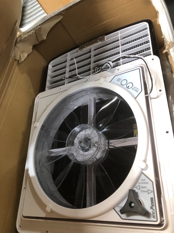Photo 1 of **MISSING SHROUD PART, FAN PORTION ONLY***
Maxxair Vent Corp 00-06401K Maxxfan Dlx Vent 12V Smoke
