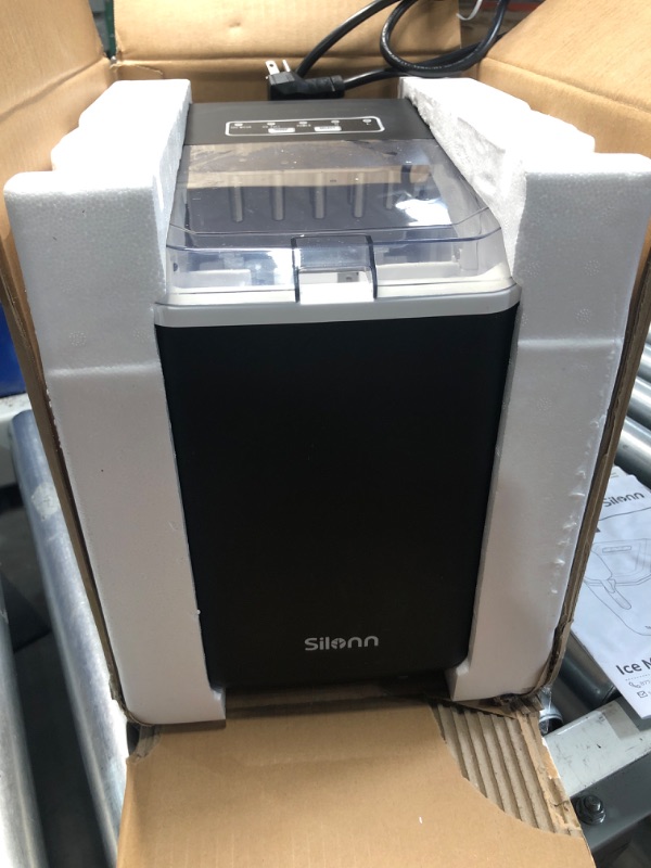 Photo 3 of ***(PARTS ONLY/ NO RETURNS OR REFUNDS/ NON FUNCTIONAL) ***
Silonn Ice Maker Countertop, Portable Ice Machine with Carry Handle, Self-Cleaning Ice Makers with Basket and Scoop, 9 Cubes in 6 Mins, 26 lbs per Day, Ideal for Home, Kitchen, Camping, RV
