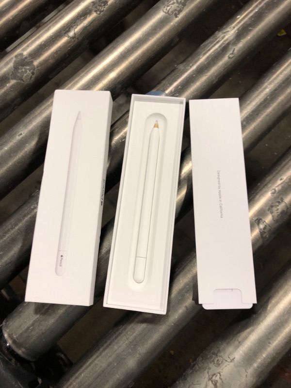 Photo 2 of Apple Pencil (USB-C)