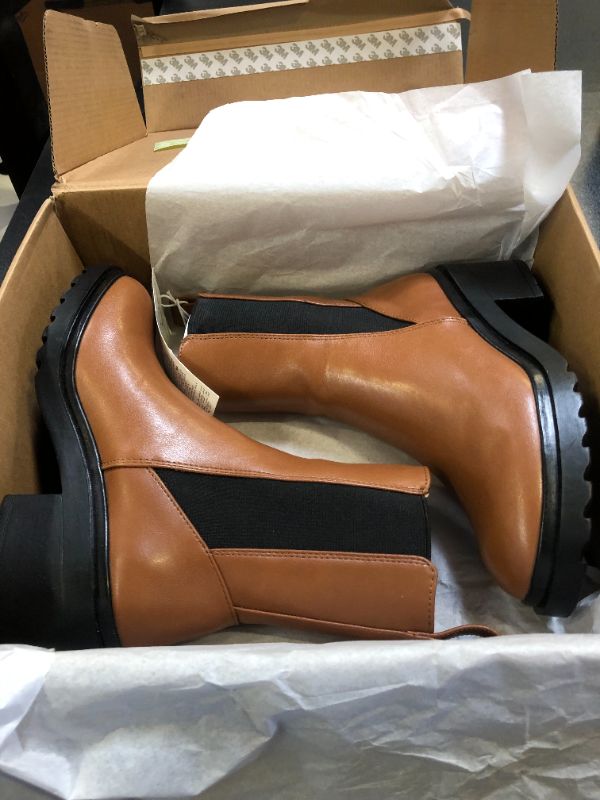 Photo 1 of Amazon Essentials Women's Chunky Sole Chelsea Boot, Chestnut Brown Faux Leather, 5.5