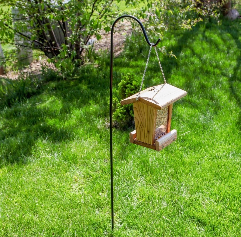 Photo 1 of PALLET OF 24 CASES OF 10 HOME-X 48” ADJUSTABLE HEIGHT IN GROUND SHEPHERDS HOOK