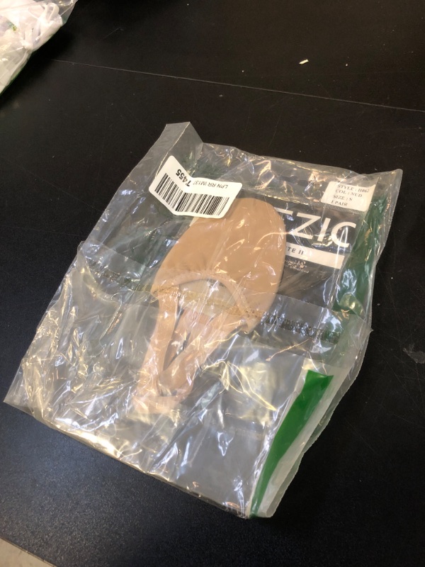 Photo 1 of Capezio Leather Pirouette II Dance Shoe Singular