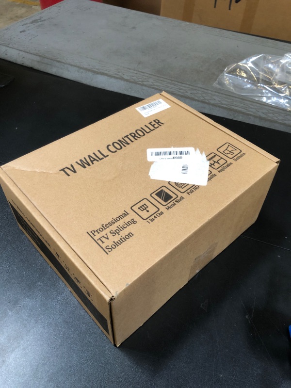 Photo 1 of LED Video Wall Controller, 1080P Screen Splicing Seamless TV Wall Splicing Processor HDMI+USB+VGA+DVI+RS232 Input 4 HDMI+ Audio Output Support Splicing 2x2, 1x2, 1x3, 1x4, 2x1, 3x1, 4x1