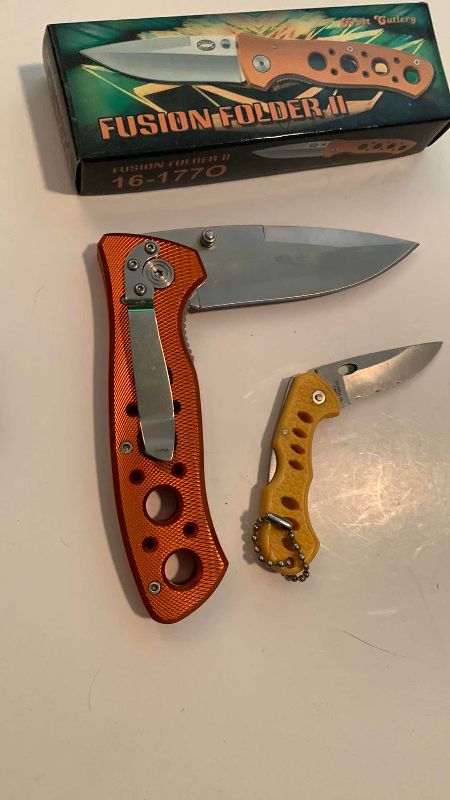Photo 1 of FUSION FOLDER AND FROST CUTLERY KNIVES