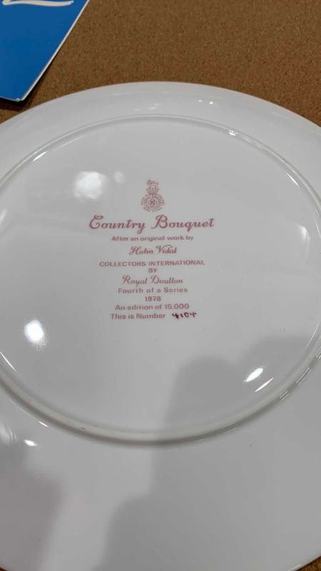 Photo 1 of ROYAL DOULTON COLLECTORS INTERNATIONAL HAHN VIDAL “COUNTRY BOUQUET” NUMBERED 4104/15000