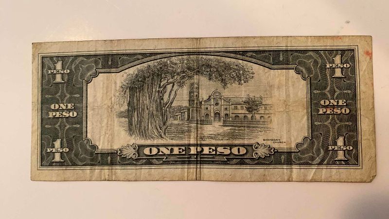 Photo 1 of 1949 ONE PESO PHILIPPINE BANKNOTE