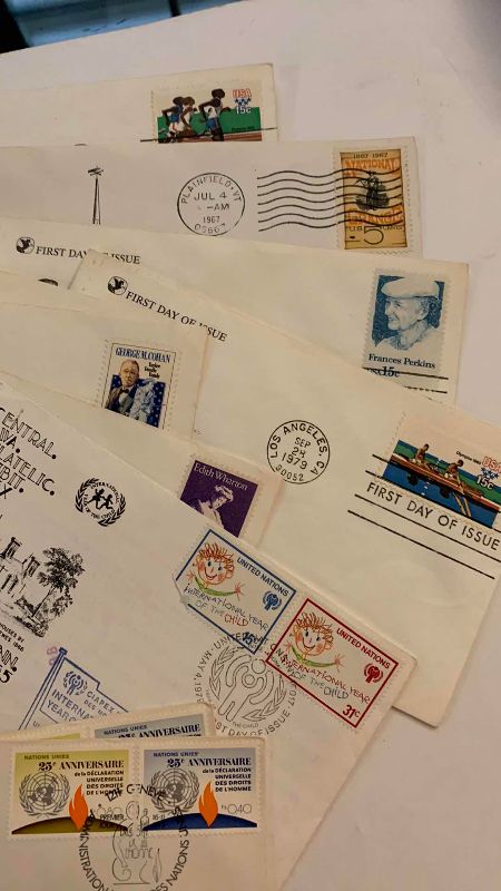 Photo 1 of VINTAGE 1973-1979 UNITED NATIONS COMMEMORATIVE STAMPED ENVELOPES