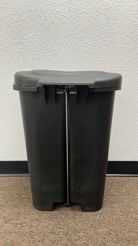 Photo 1 of RUBBERMAID 13 GALLON STEP ON TRASH CAN