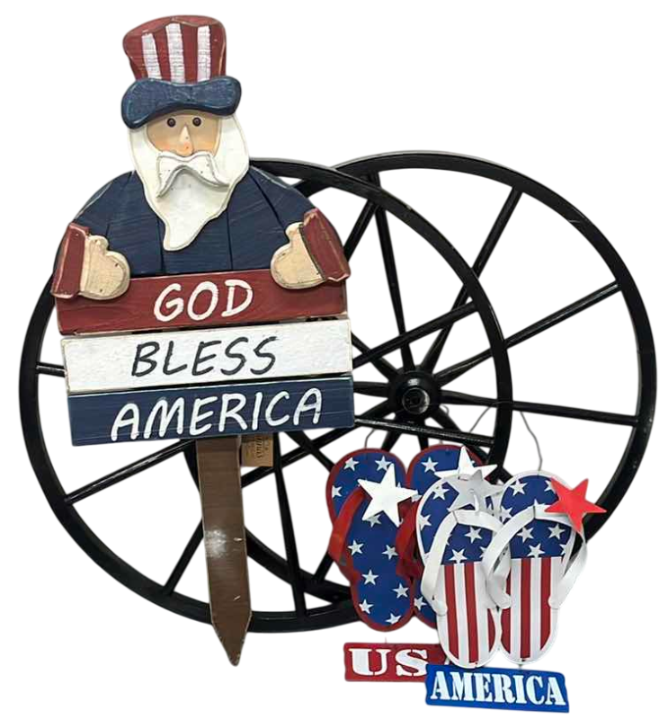 Photo 1 of AMERICANA YARD DECOR