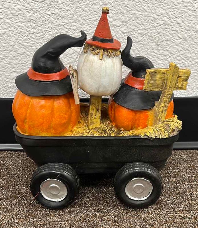 Photo 1 of TRANSPAC JACK O’ LANTERN STATUE