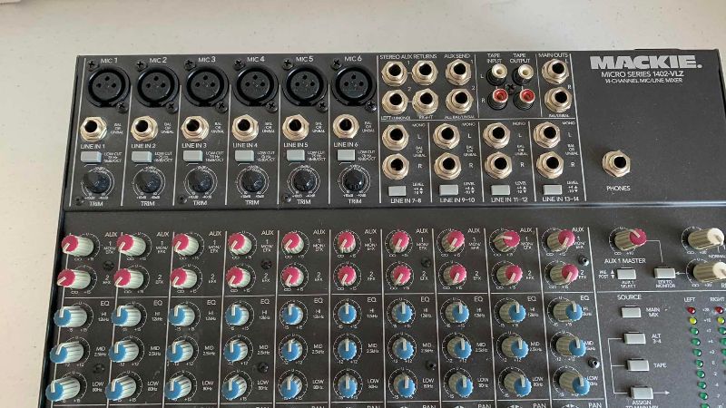 Photo 1 of MACKIE MICRO-SERIES 14-CHANNEL MIC/LINE MIXER MODE 1402-VLZ