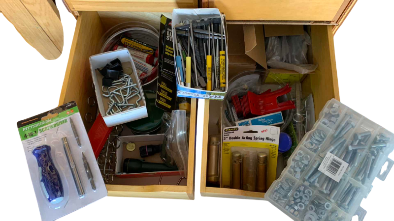 Photo 1 of CONTENTS OF DRAWERS