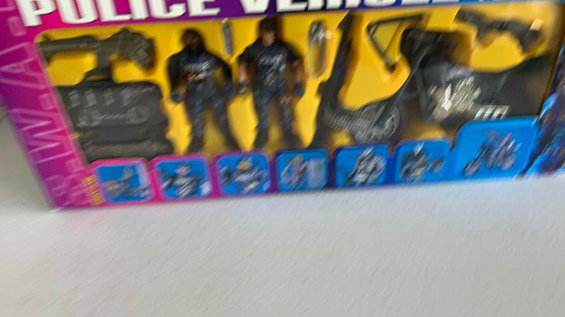 Photo 1 of SWAT POLICE FORCE SERIES 4 PLAY SET