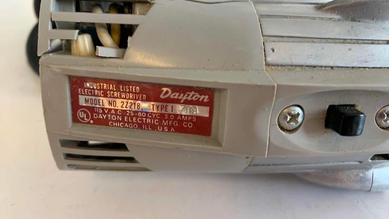 Photo 1 of VINTAGE DAYTON ELECTRIC SCREWDRIVER MODEL 2Z218