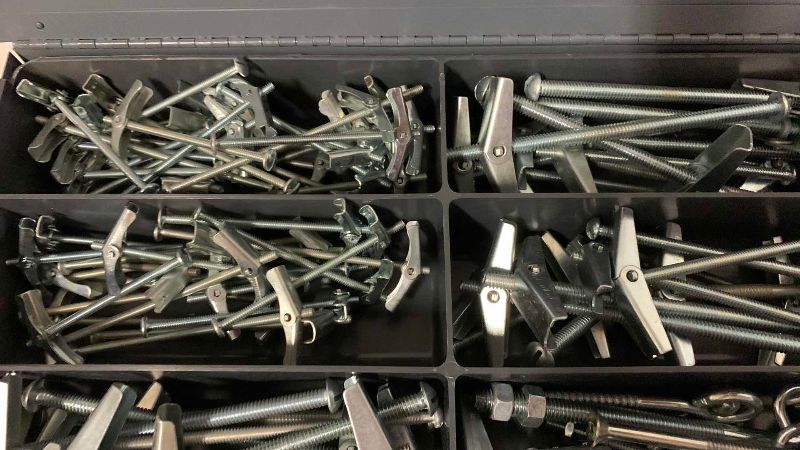 Photo 1 of VARIOUS SIZE TOGGLE BOLTS