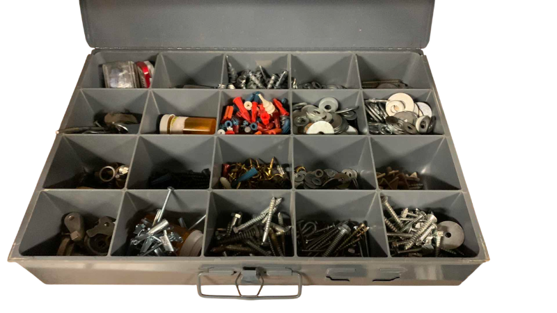 Photo 1 of METAL CONTAINER OF HARDWARE