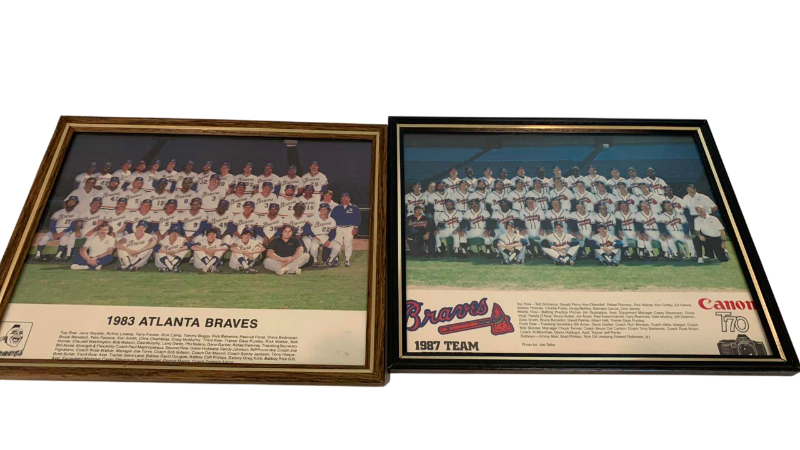 Photo 1 of VINTAGE MLB BASEBALL ATLANTA BRAVES TEAM PHOTOS
